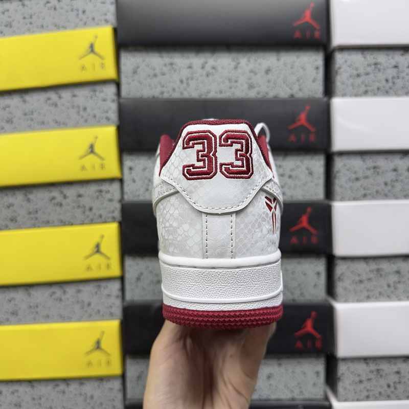 Air Force1 · 3