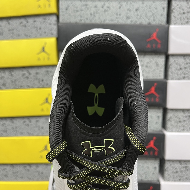 UA 40-45 5338038 白绿 · 5