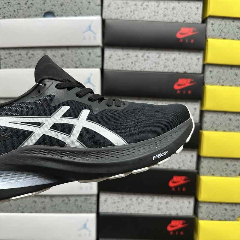 Asics GT-2000 12 Sneakers · 6