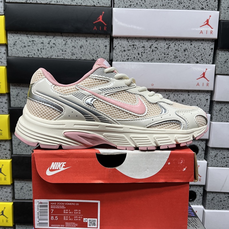 Nike Vomero 9