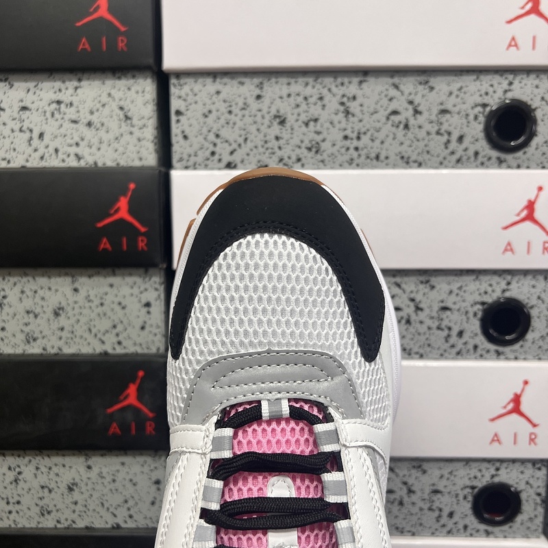 Dior B22 Sneakers 4