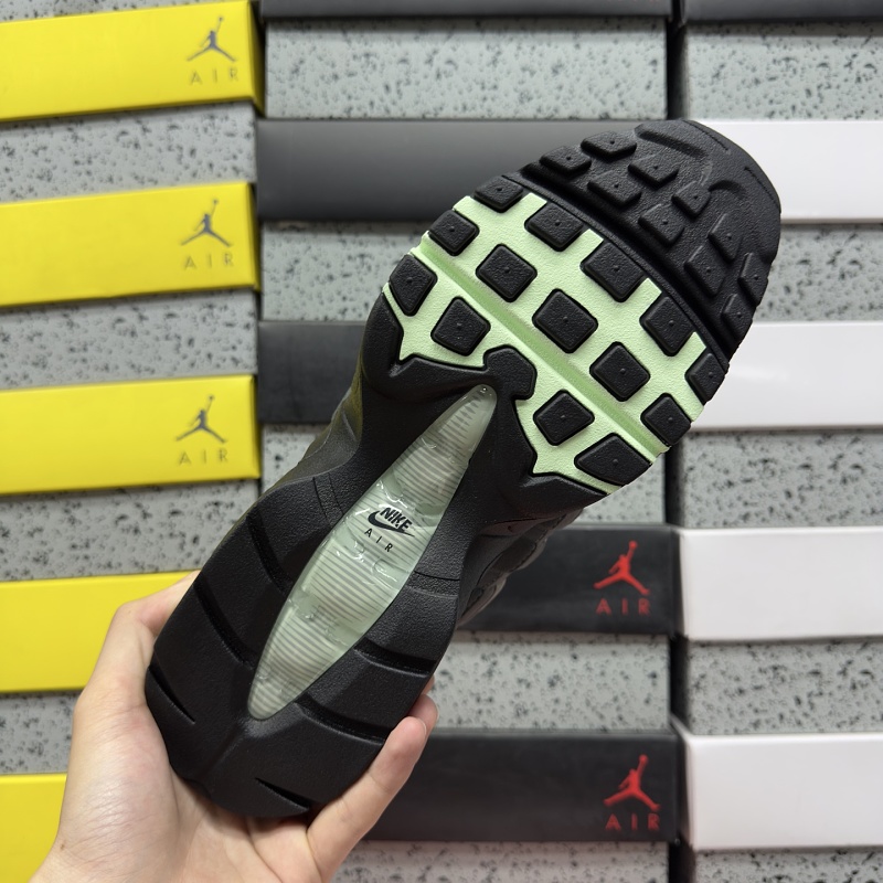 Kz2. Air Max 95