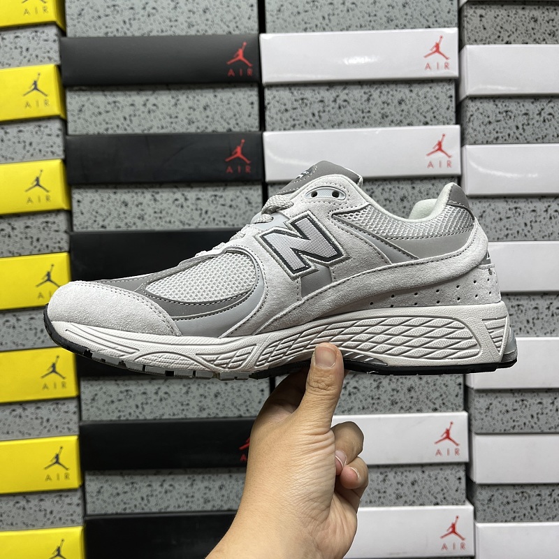 New Balance 2002 Sneakers · 2