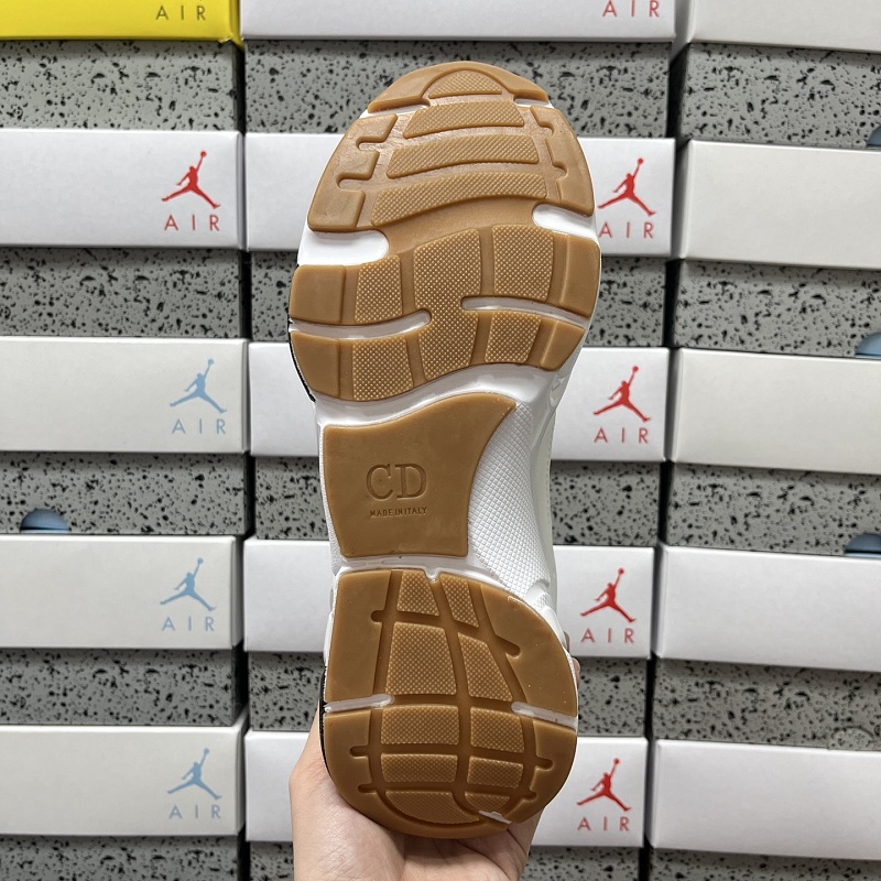 Dior B22 Sneakers