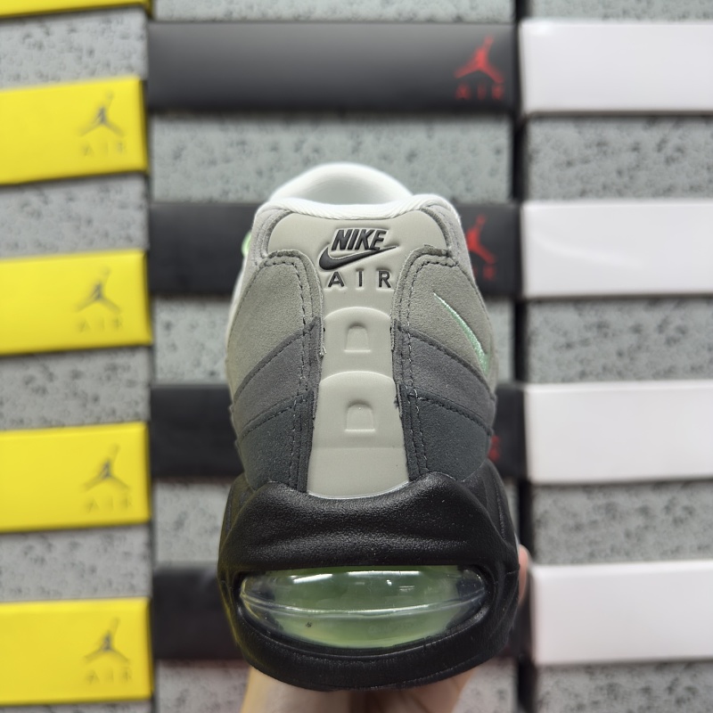 Kz2. Air Max 95 2