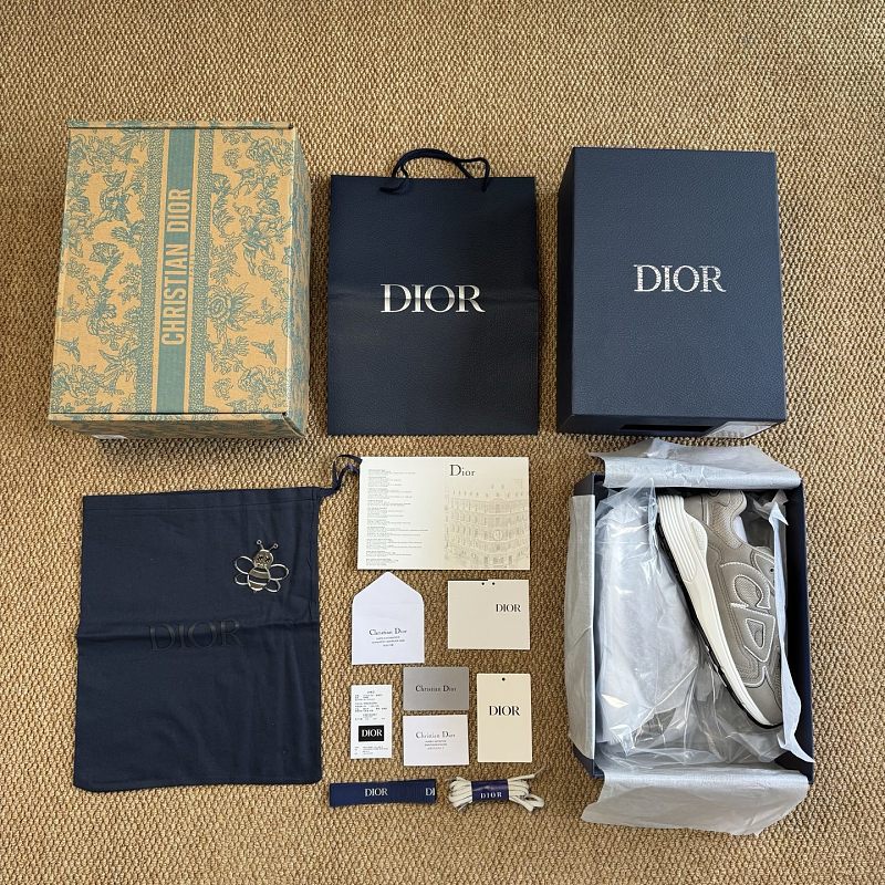 Dior B30 Sneakers · Apricot
