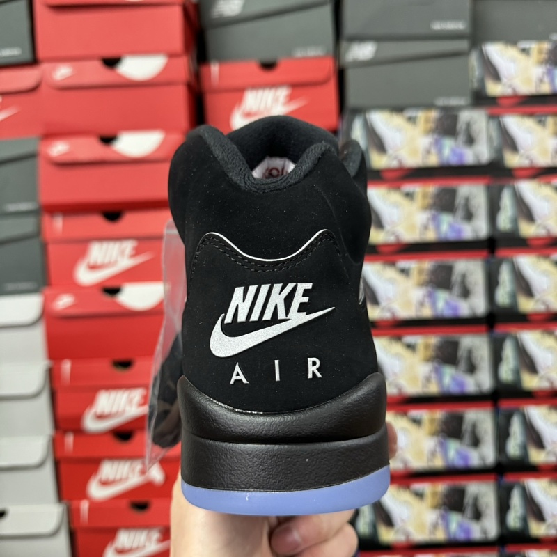 Jordan 5 Sneakers 3