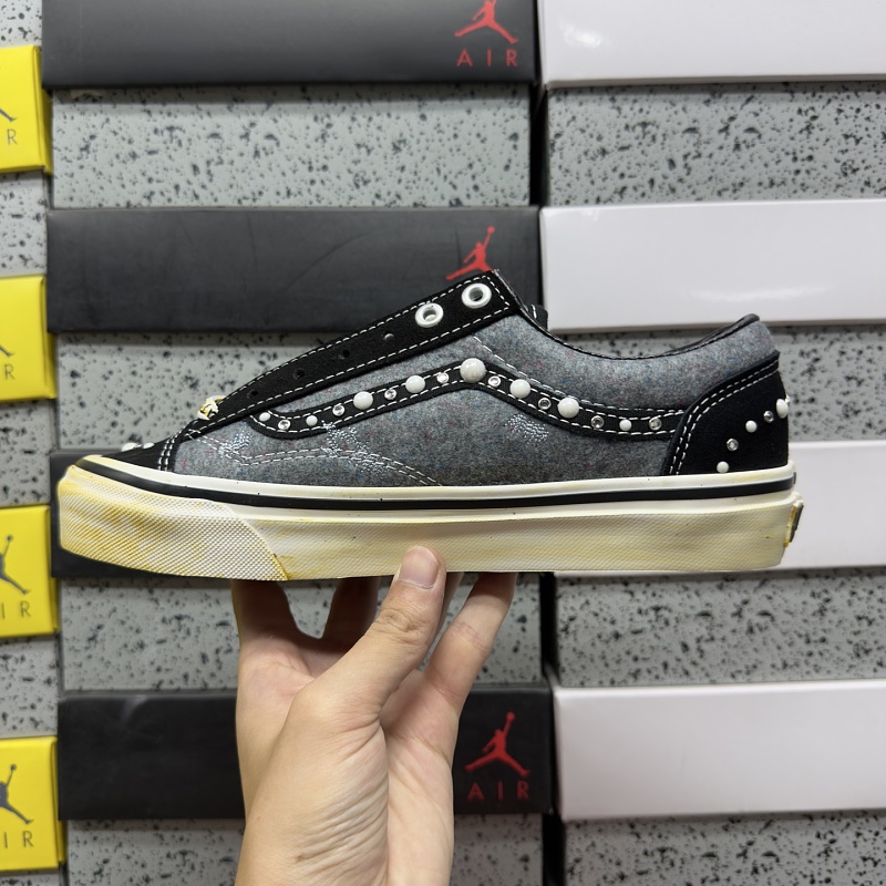 Old Skool 36 Vn000dc0fng · 3