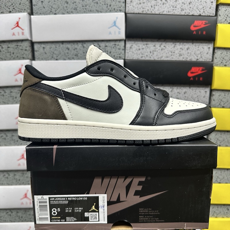 Jordan 1 Sneakers 10
