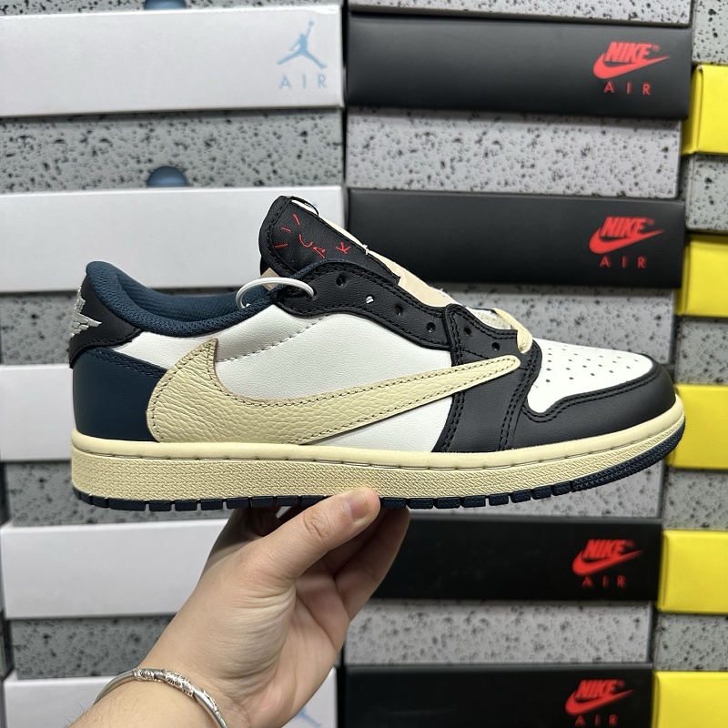 Jordan 1 Sneakers 10