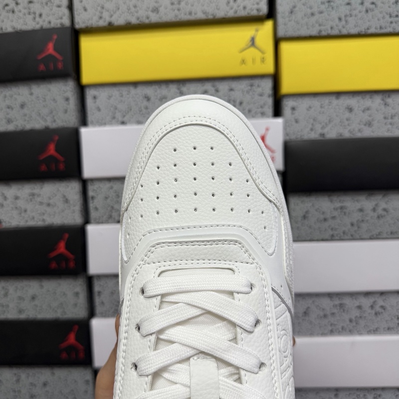 Dior B28 Sneakers 8