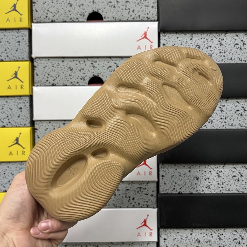 Foam Rnnr · 3
