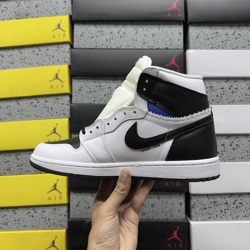 Jordan 1 Sneakers 3