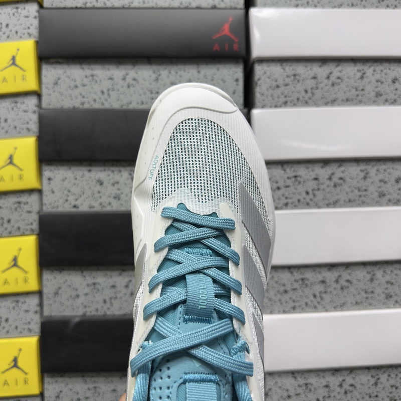 Adizero Ubersonic 5 M 5