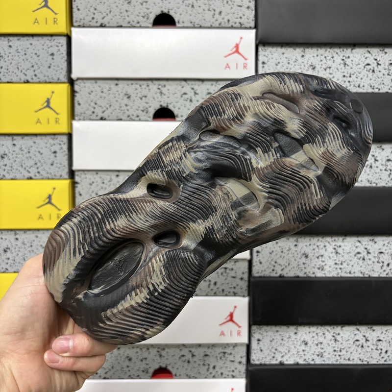Foam Rnnr · 3