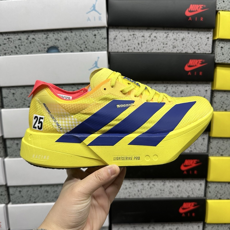 Adizero Adios 4M 9