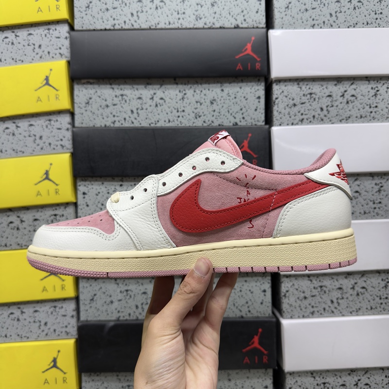 Travis Scott Reverse Swoosh Sneakers 4