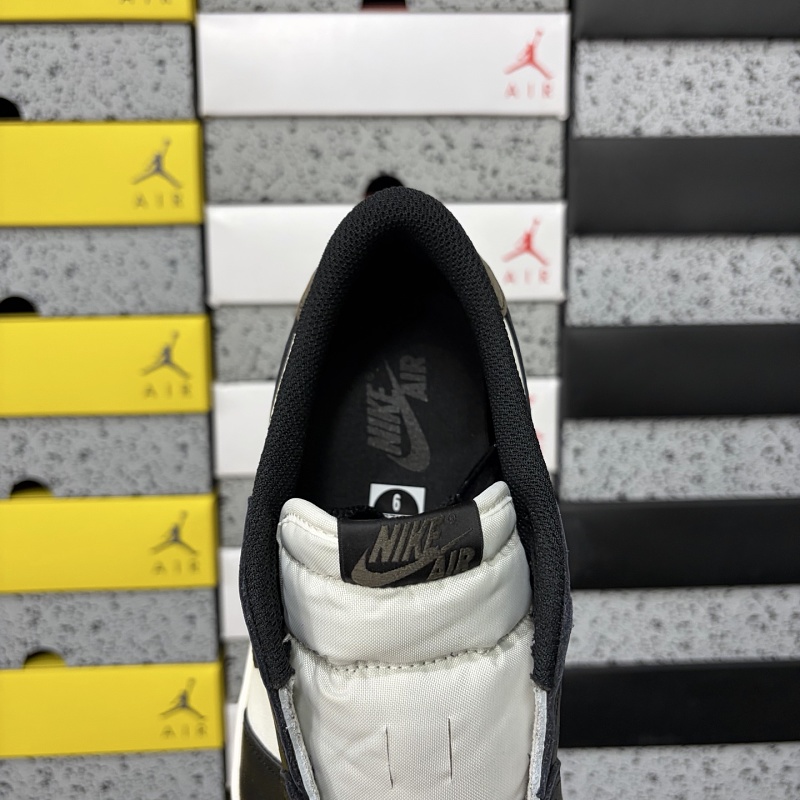 Jordan 1 Sneakers 7