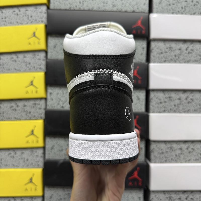Jordan 1 Sneakers 2