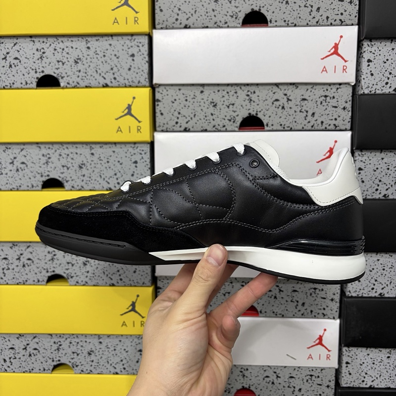 Chanel 26S Sneakers 2