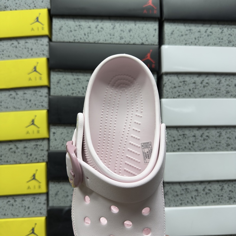 Crocs M3-m7 · 4