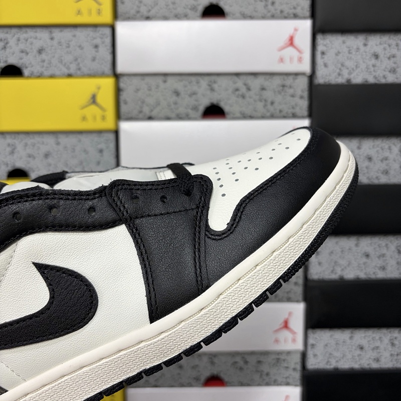 Jordan 1 Sneakers 9