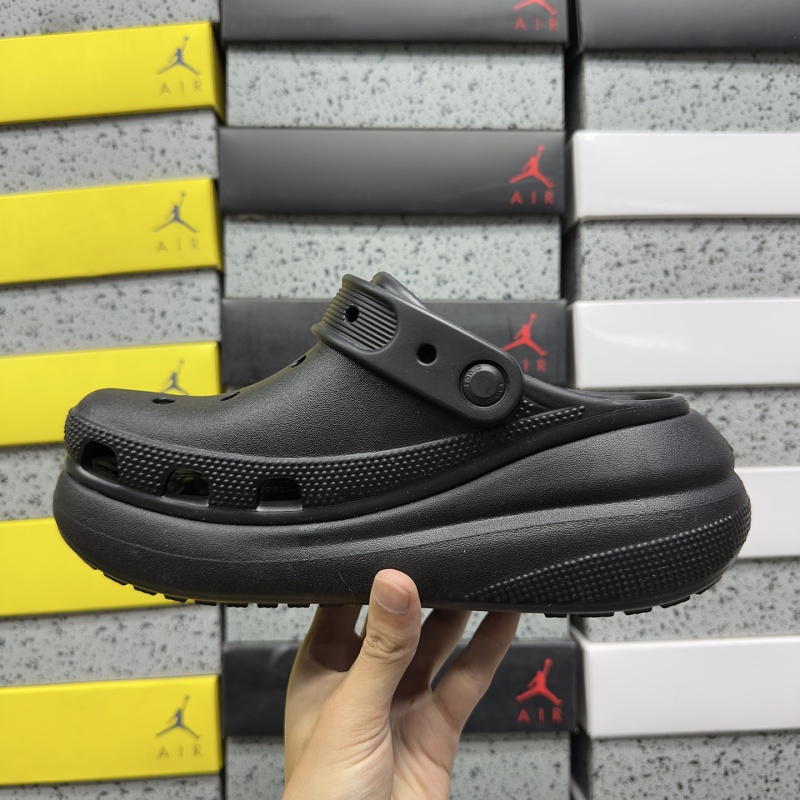 Crocs M3-m7 · 3