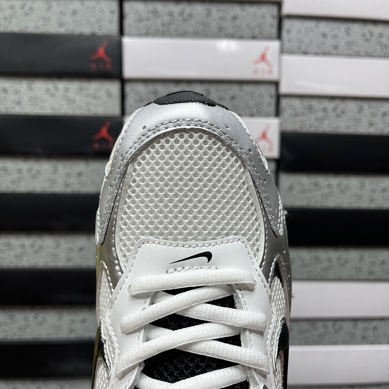 Nike Vomero 6
