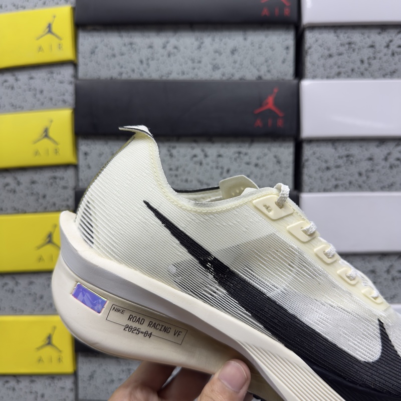 Air Zoom Xvaporfly Next% 4/ 6