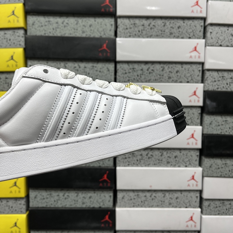 Ad Originals Superstar 8