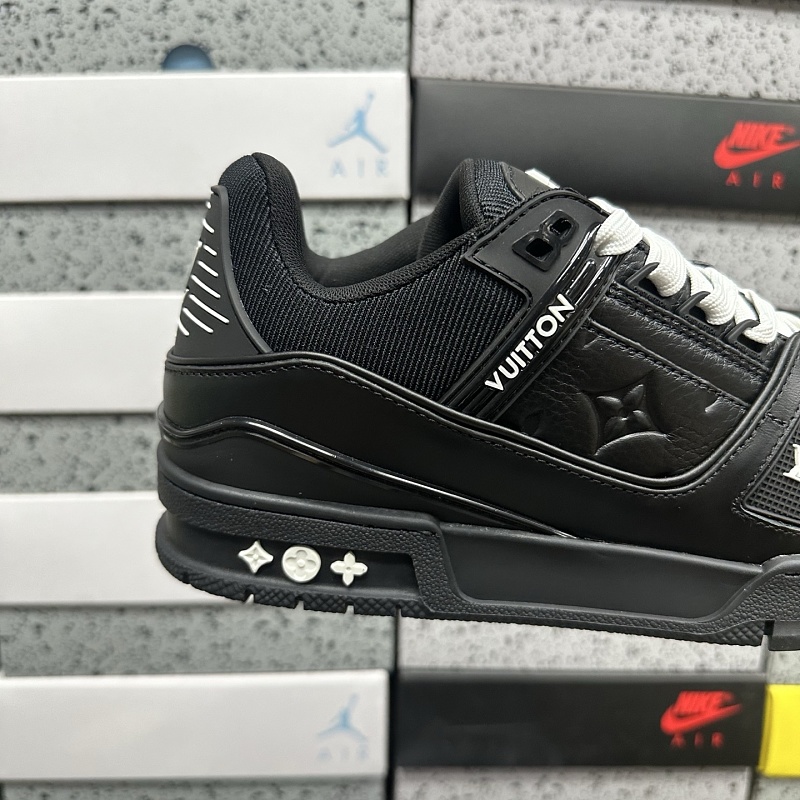 Trainer · 4