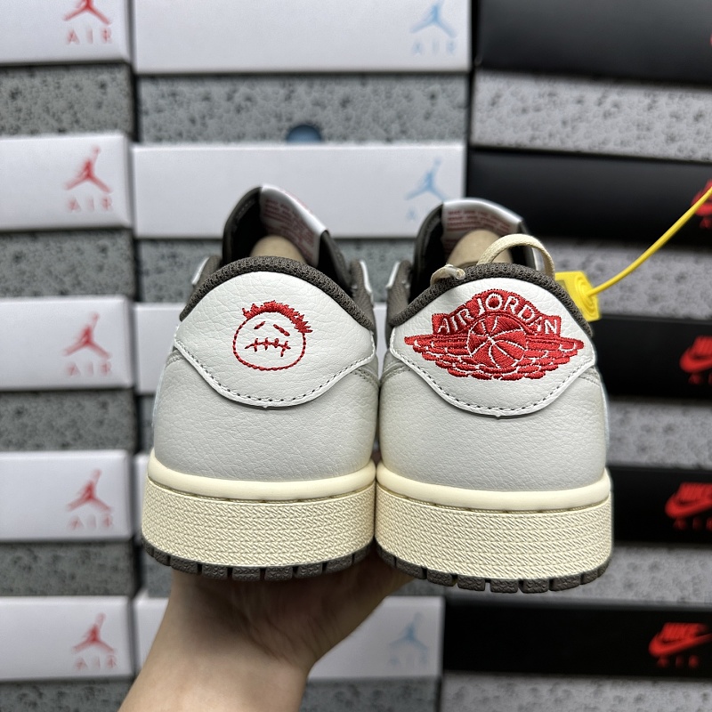 Nike Reverse Swoosh Sneakers 2