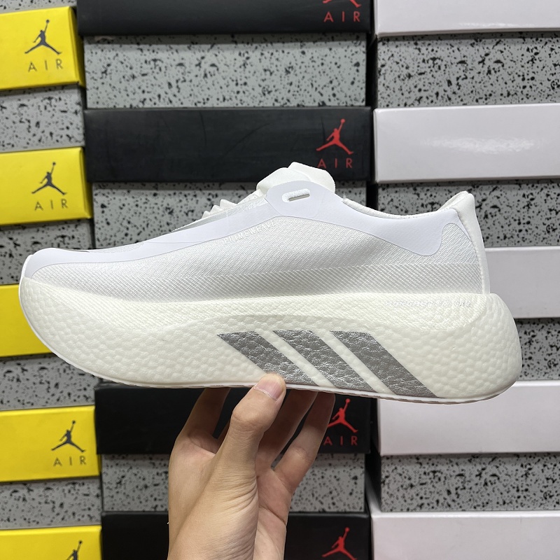Hyperboost Edge M · 4