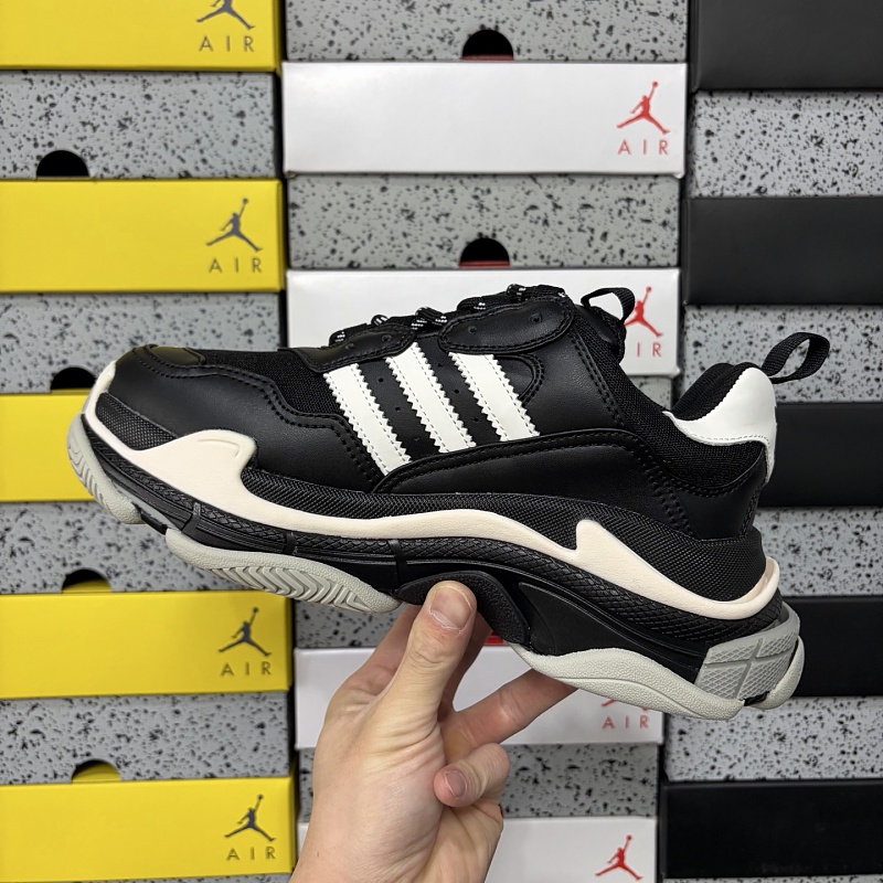 Triple S 1010 · 4