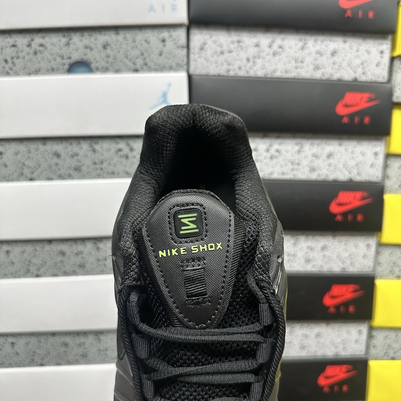 Shox Tl · 4
