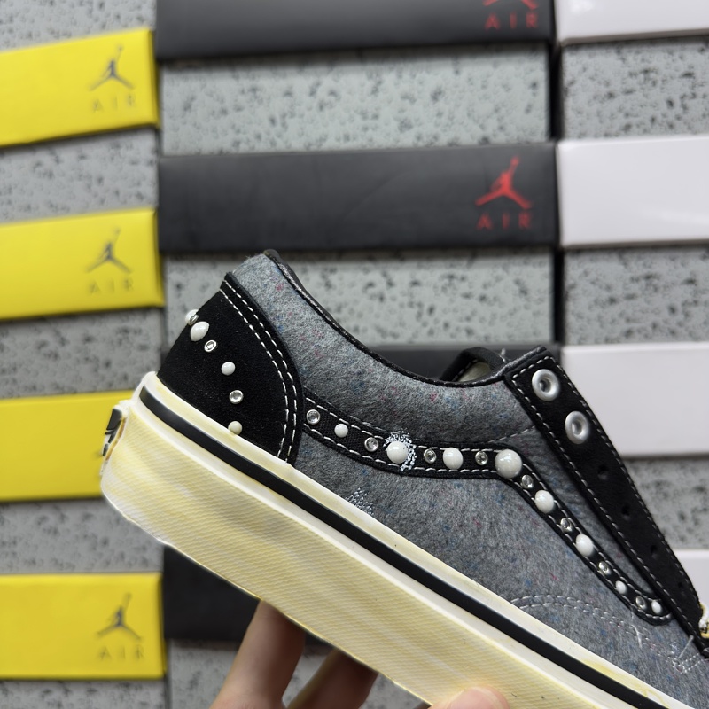 Old Skool 36 Vn000dc0fng · 6