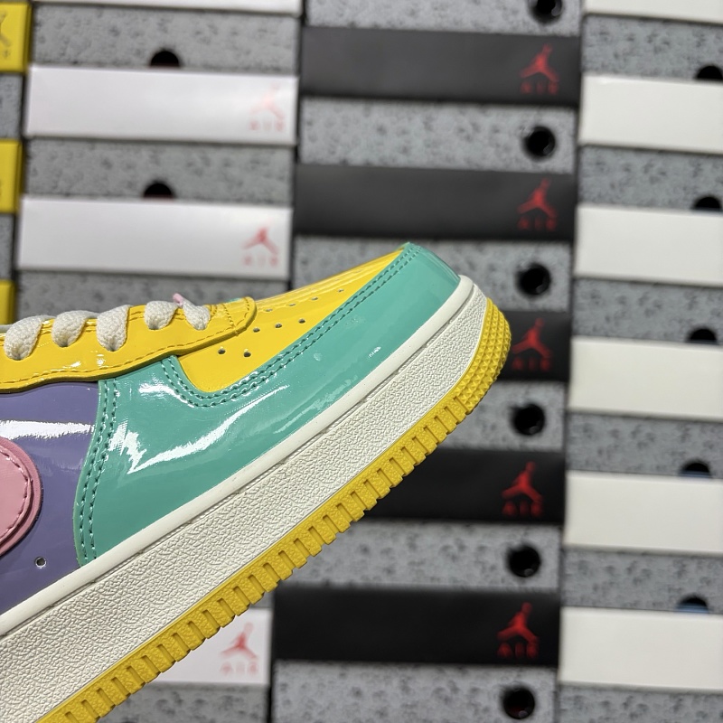Air Force1 · 6