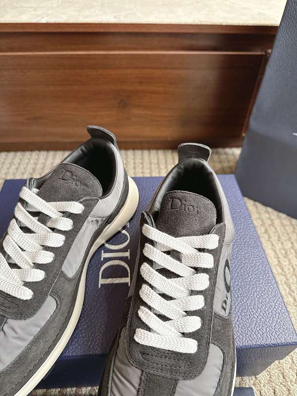 Casual Squash Sneaker 2