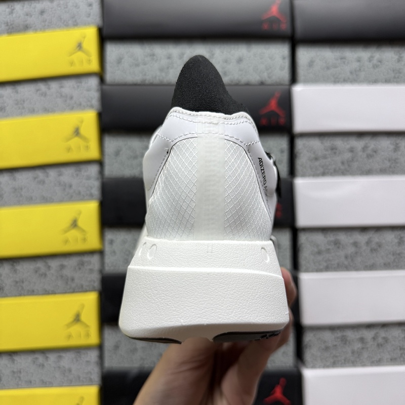Adizero Adios 4M 2