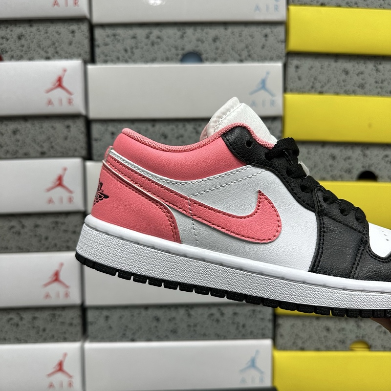 Jordan 1 Travis Scott 5