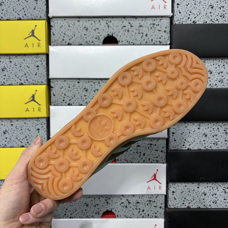 Gazelle Indoor 3