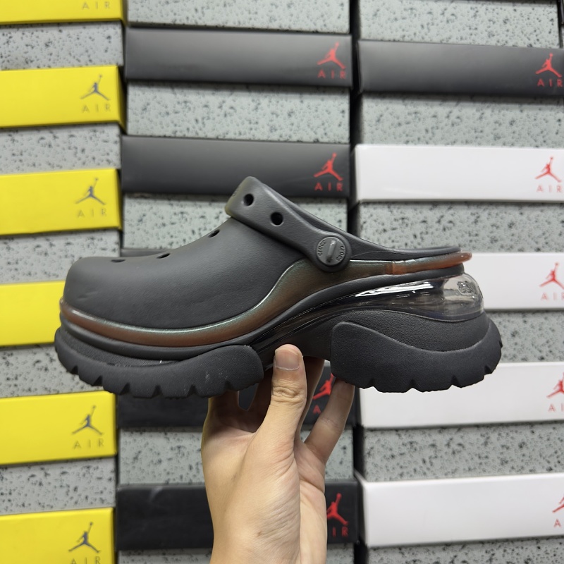 Crocs M3-m7 · 3