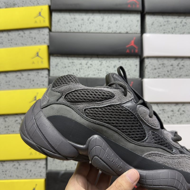 Yeezy 500 6
