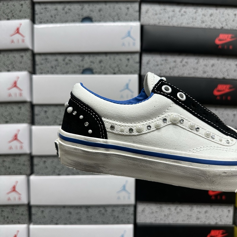 Skool Vn000s52fs8 · 5