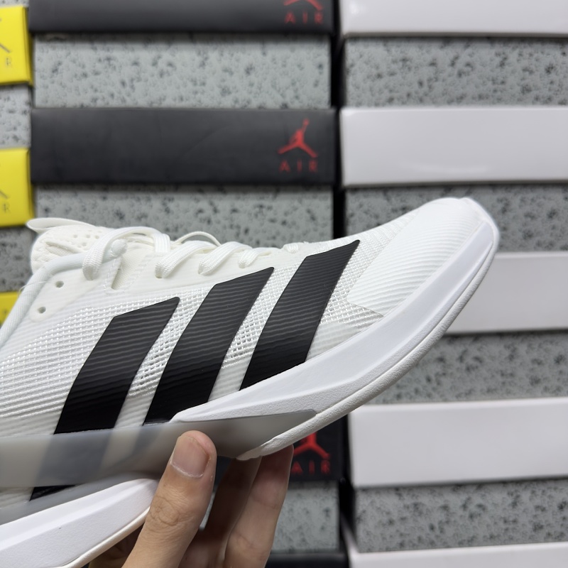 Adizero Ubersonic 5 M 7