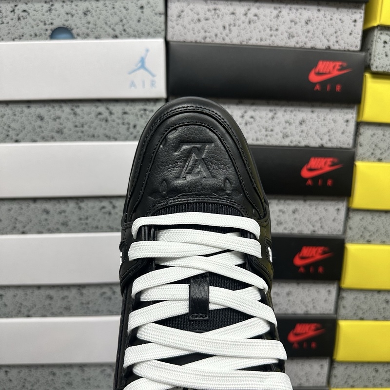 Trainer · 6