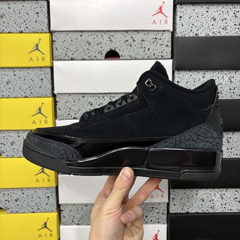 Jordan 3 Sneakers · 4