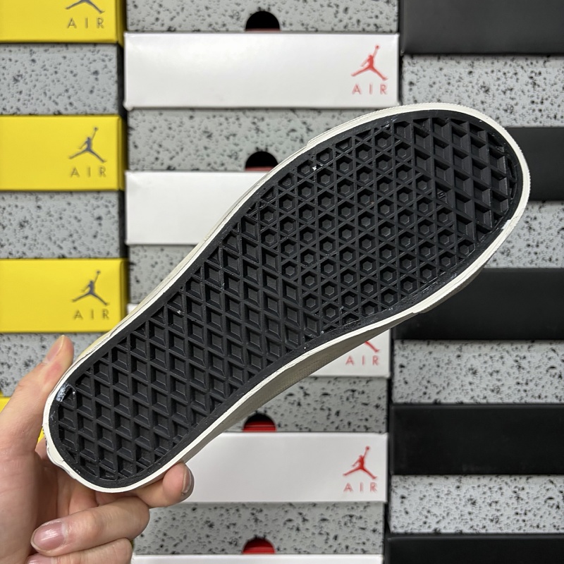 Skool Vn000s52fs8 · 5