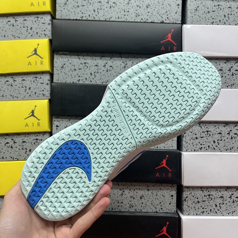 Nike FZ2158 Sneakers