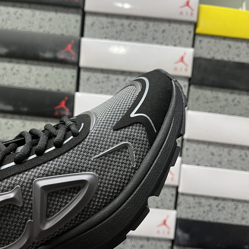 Dior B30 Sneakers · Black 5